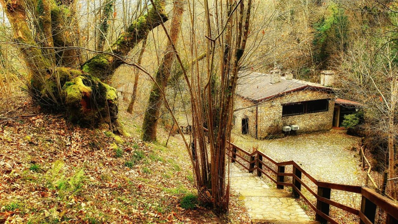 Hotel Rural La Tahona De Besnes Arenas De Cabrales Exterior photo